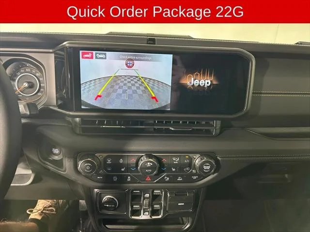 New 2026 Granite Crystal Metallic Clear-Coat Exterior Paint Jeep Sahara image 4