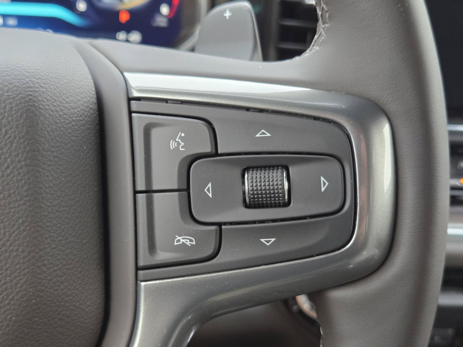 2026 Chevrolet Silverado 1500 LTZ - Photo 25