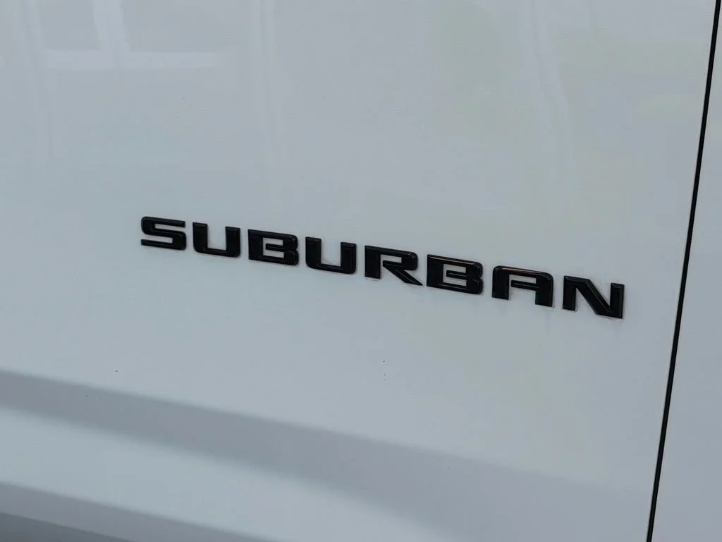 Used 2023 SUMMIT WHITE Chevrolet RST image 10