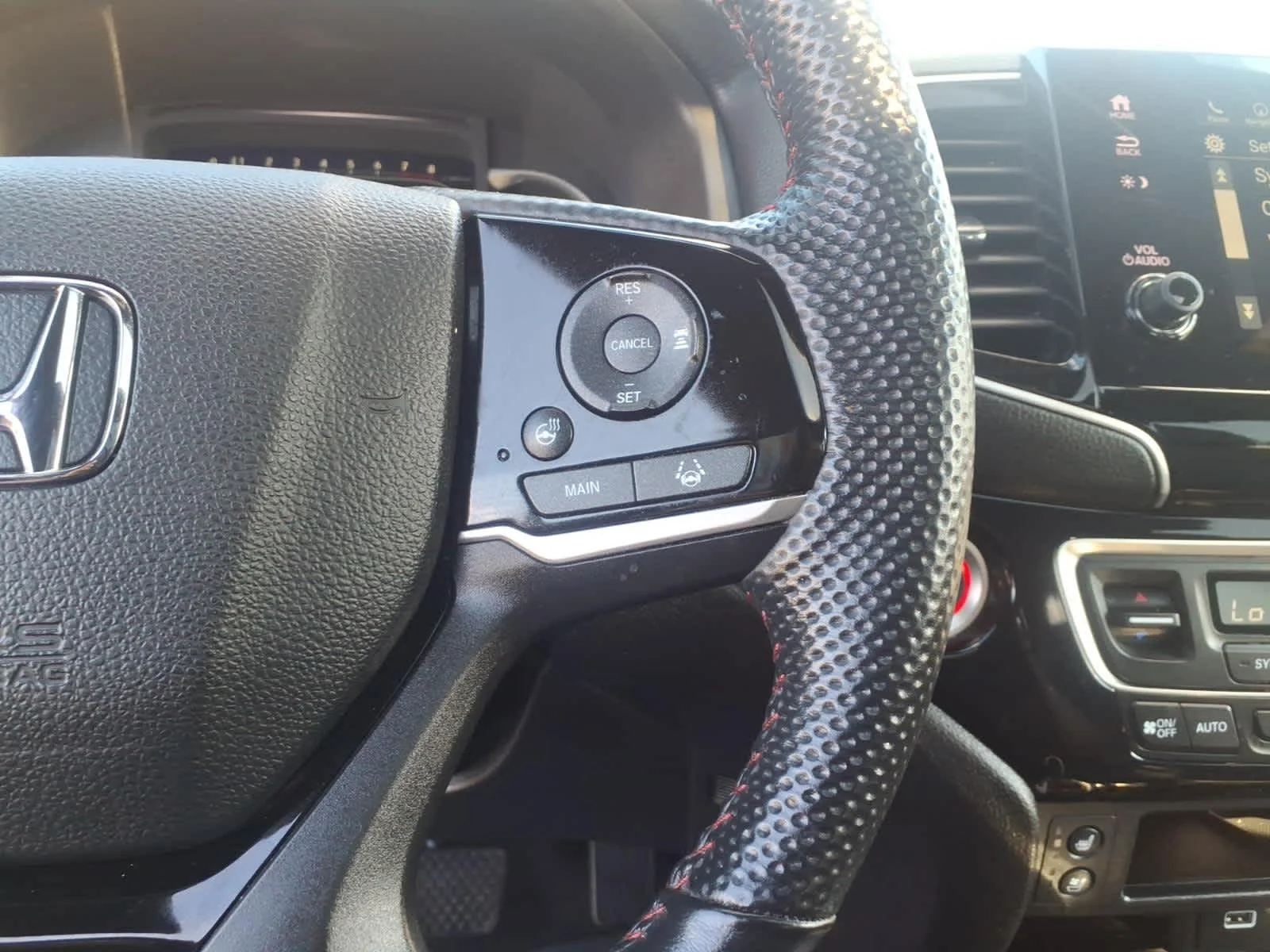 2025 Honda Passport Black Edition - Photo 23