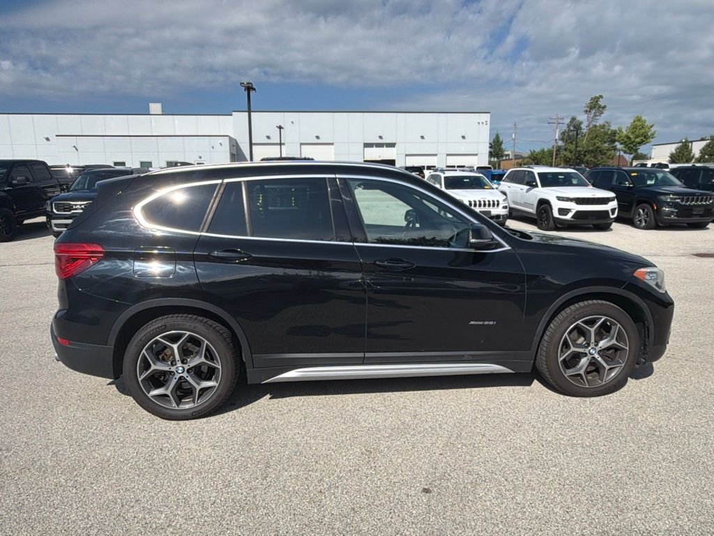 Used 2016 Black BMW xDrive28i image 7