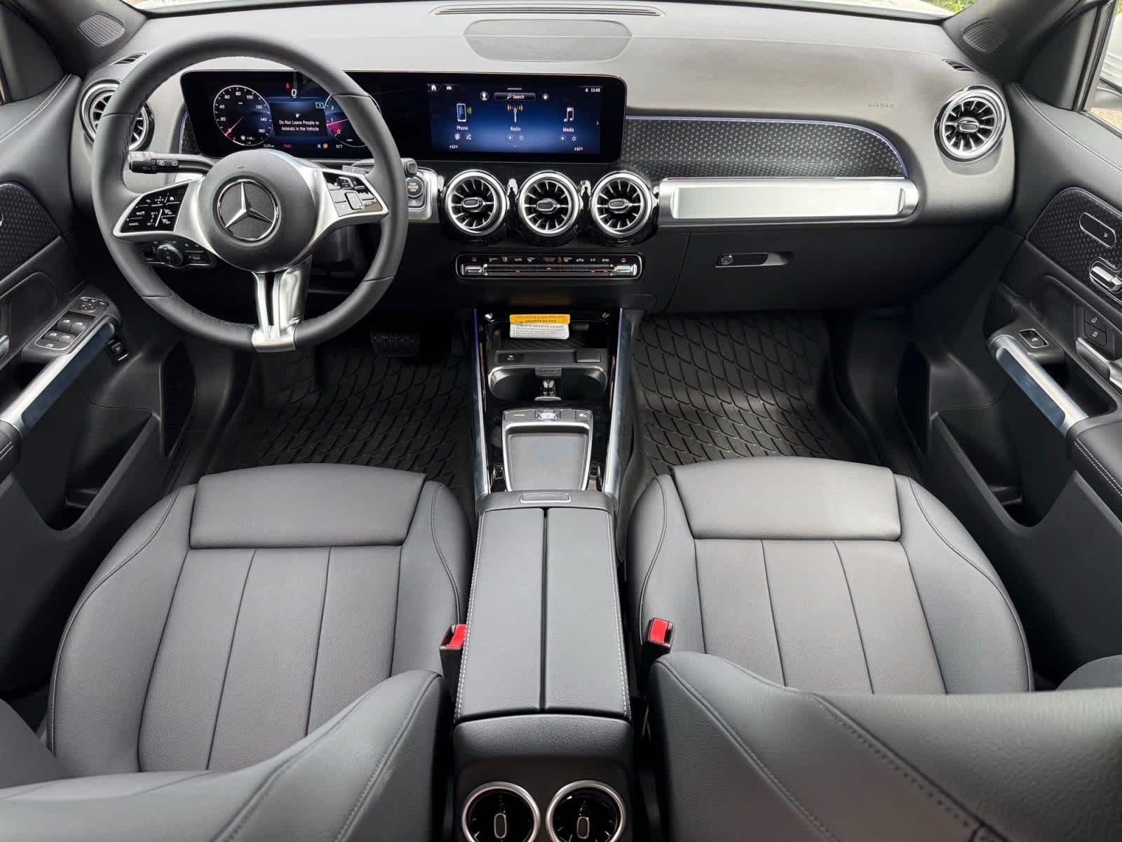New 2026 Polar White Mercedes-Benz GLB 250 image 11