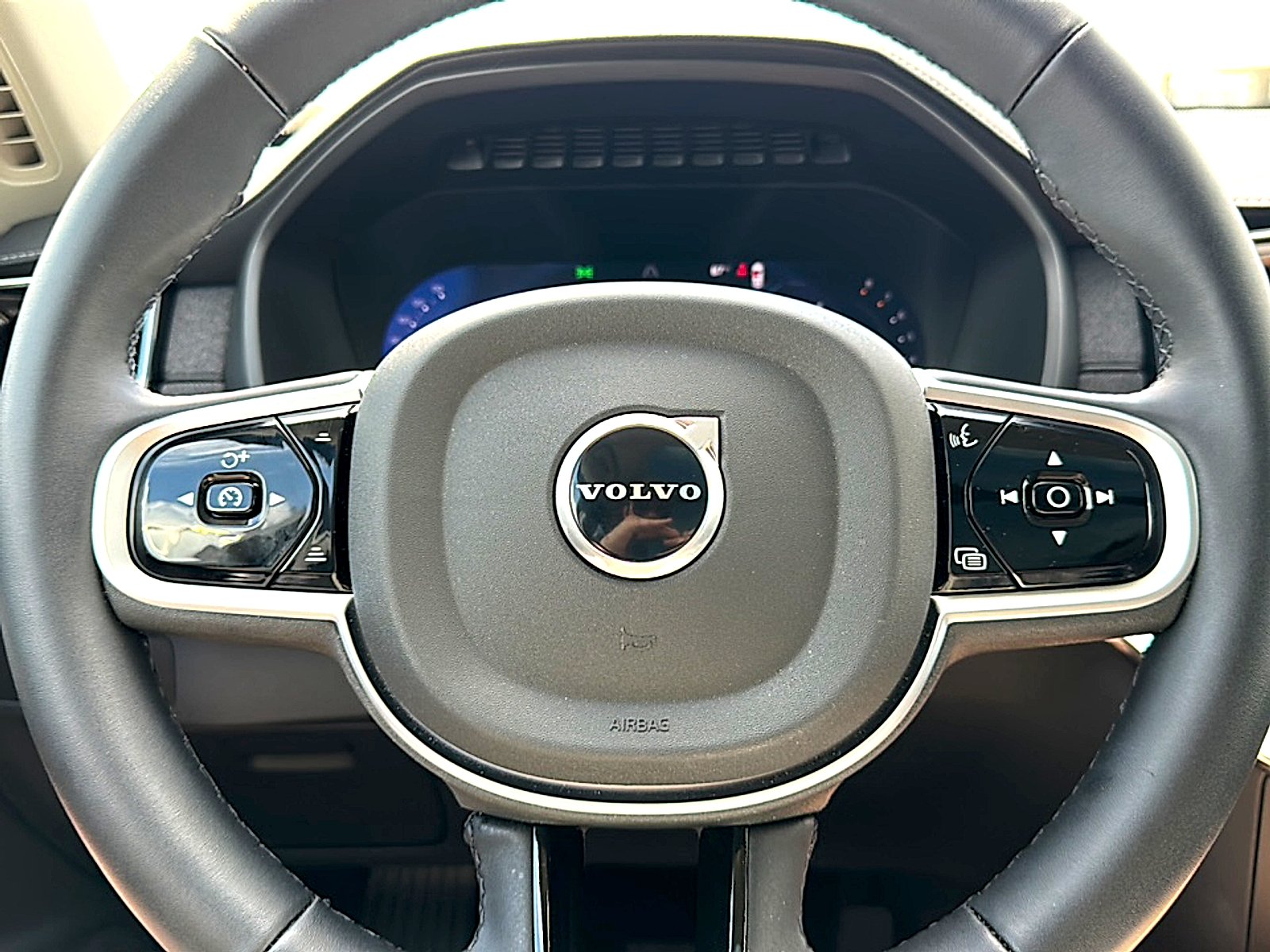 2026 Volvo XC90 Ultra - Photo 19
