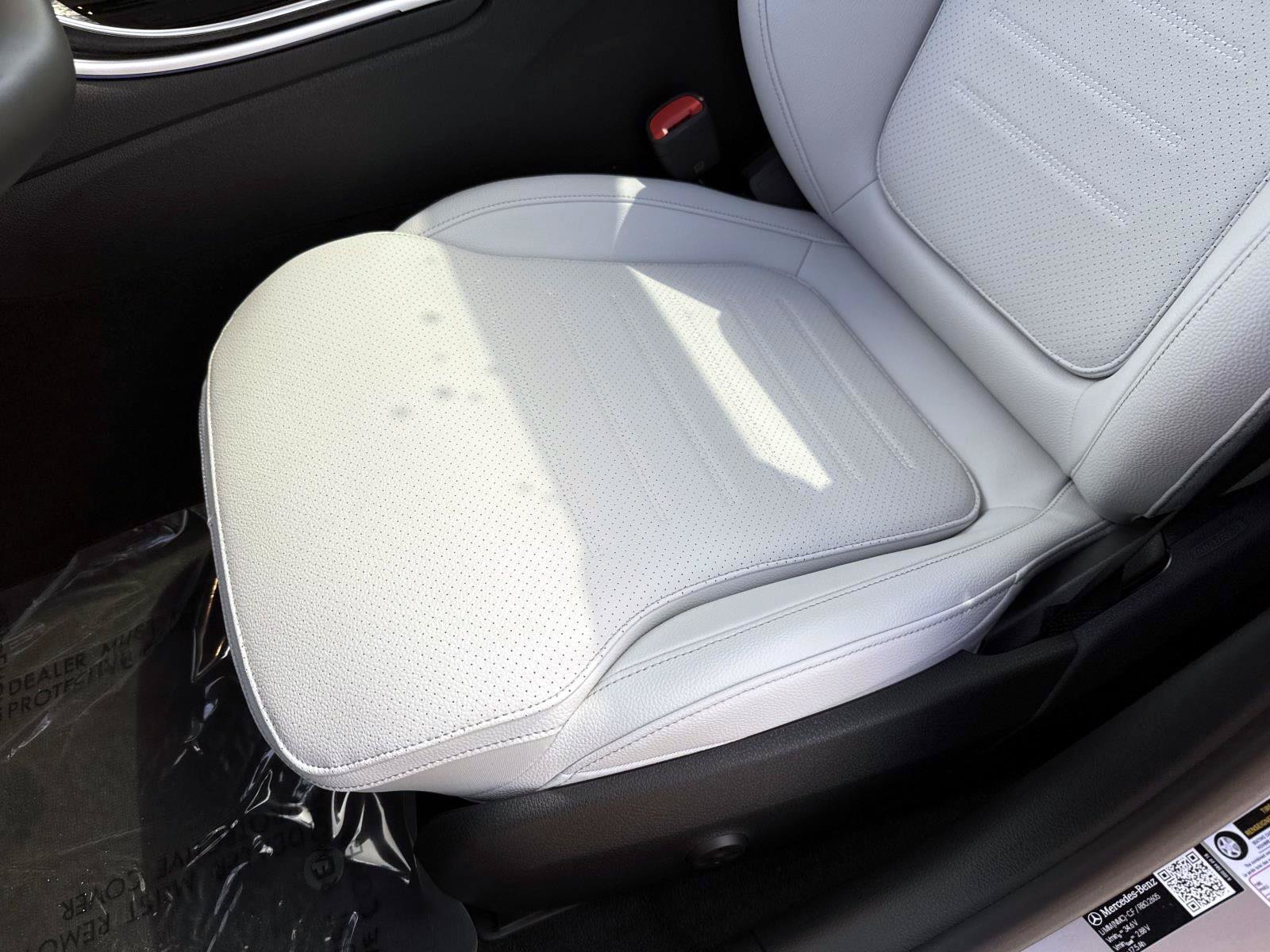 New 2026 Polar White Mercedes-Benz 300 4MATIC® SUV image 21