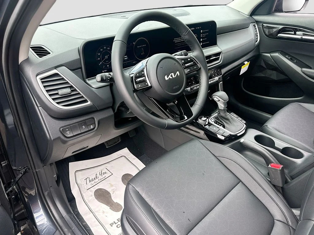 New 2026 Gravity Gray Kia EX image 9