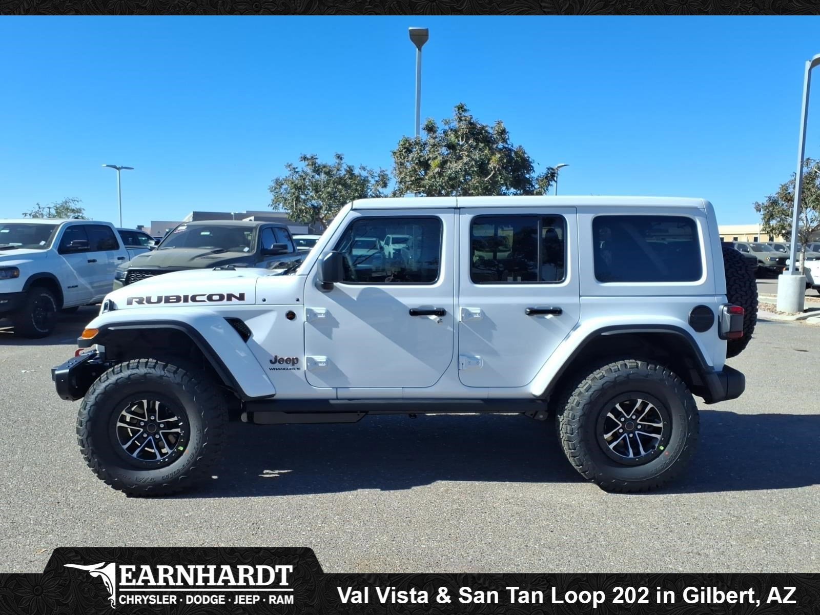 New 2026 Bright White Clear-Coat Exterior Paint Jeep Rubicon X image 3