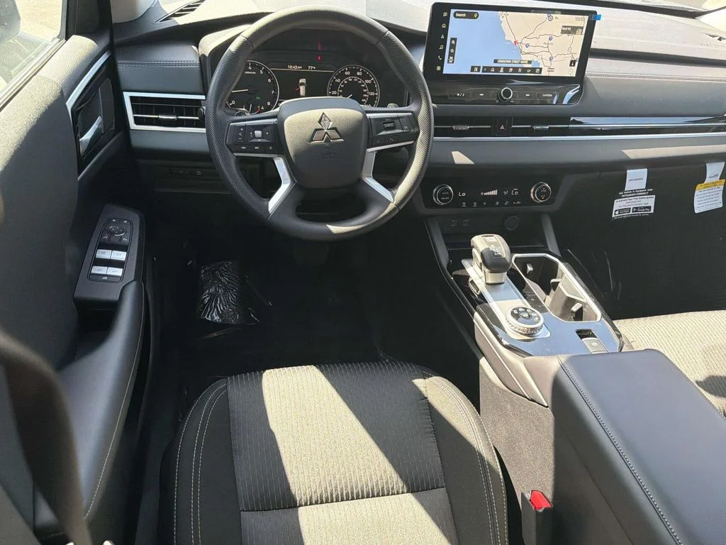 New 2026 Black Mitsubishi ES image 10