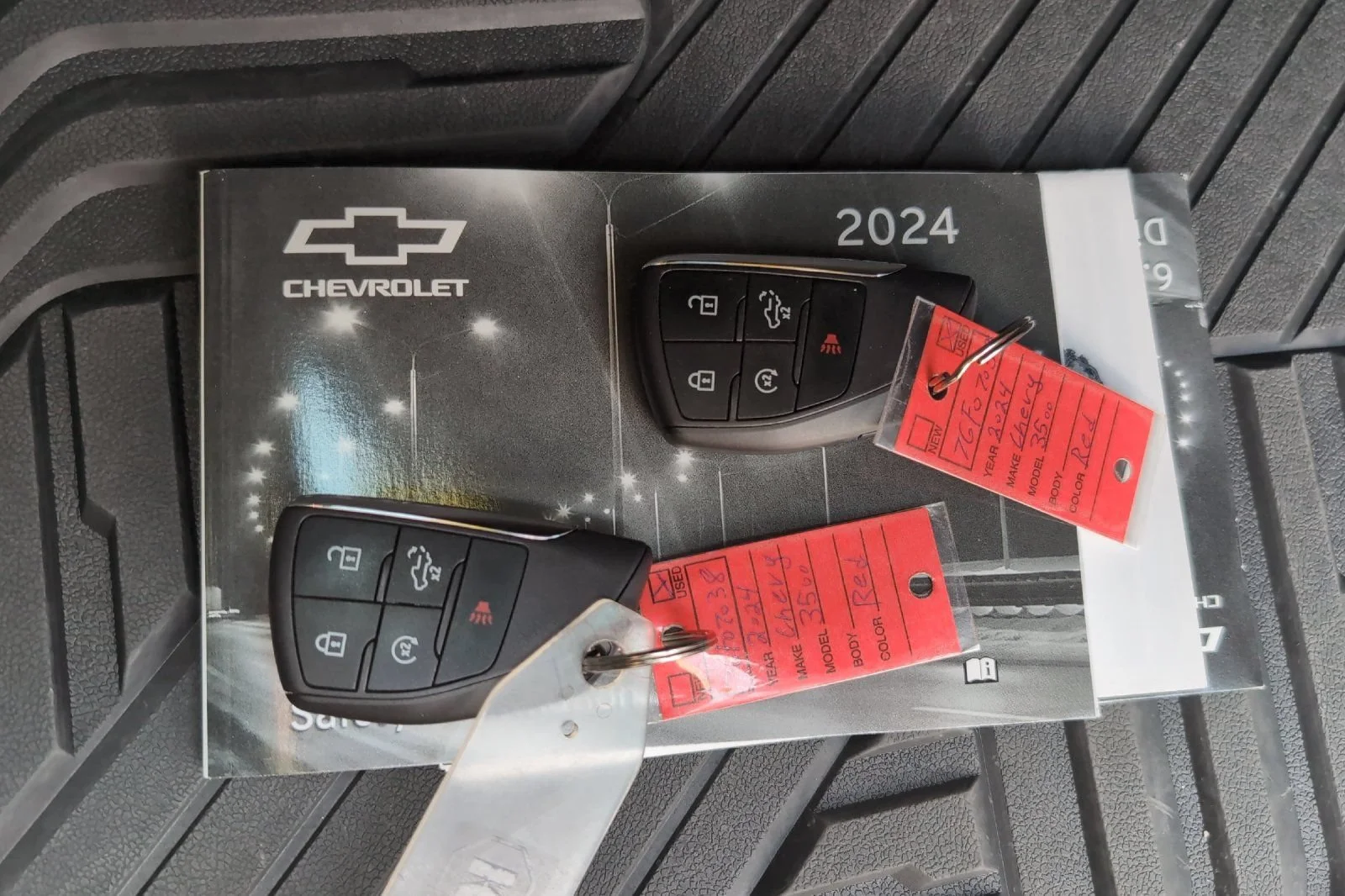 Used 2024 Radiant Red Tintcoat Chevrolet High Country image 9