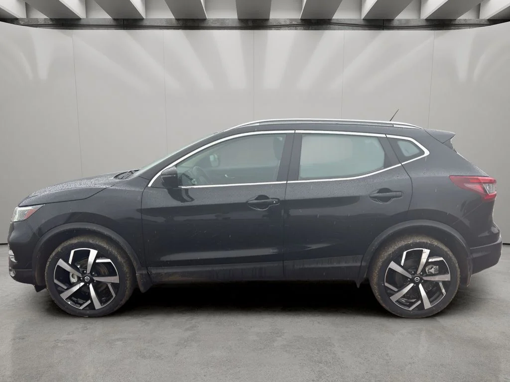 Used 2022 Magnetic Black Pearl Nissan SL image 2