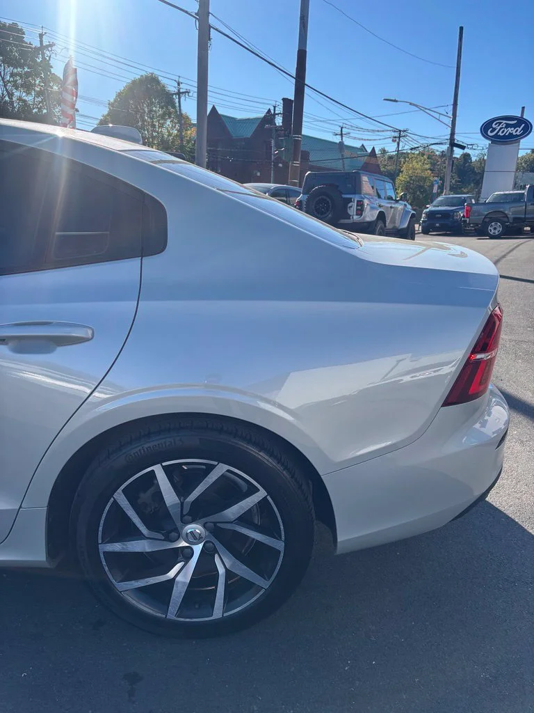 Used 2019 Beige Volvo T6 Momentum image 11