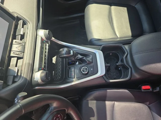 Used 2023 Red Toyota XLE Premium image 25
