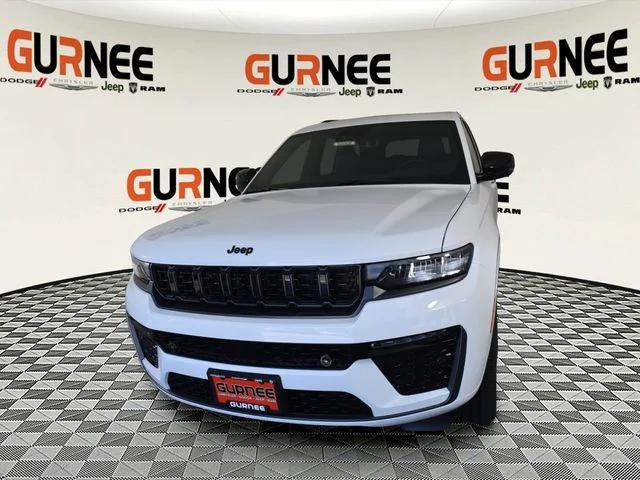 New 2026 Bright White Clear-Coat Exterior Paint Jeep Limited Reserve image 6