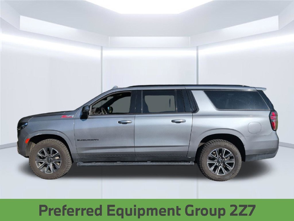 Used 2022 Gray Chevrolet Z71 image 2