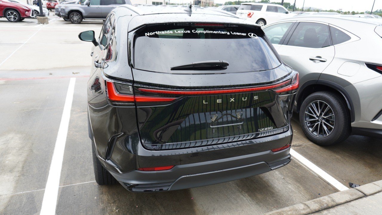 Used 2025 Black Lexus NX 250 Premium image 6