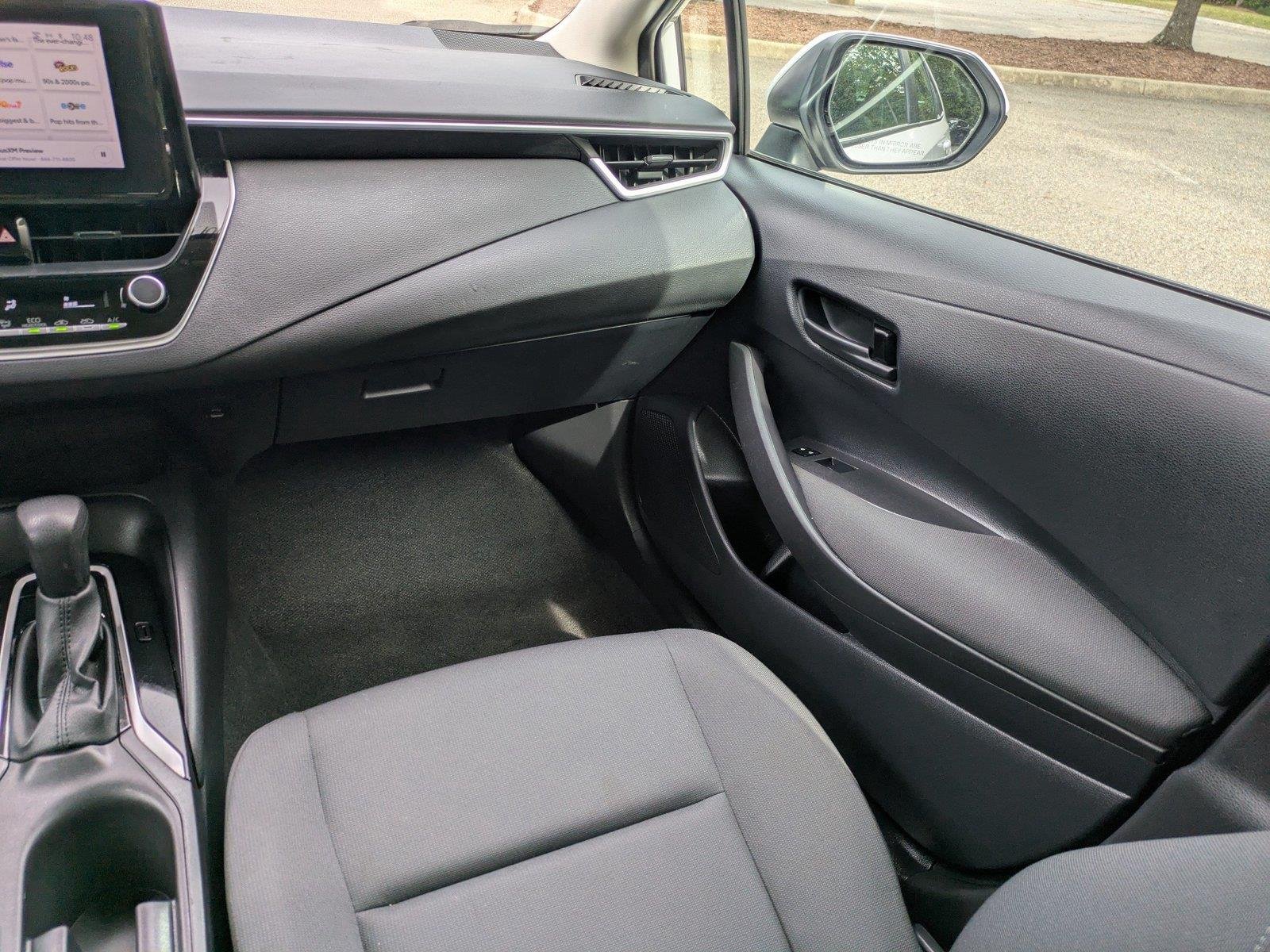 Used 2024  Toyota LE image 16