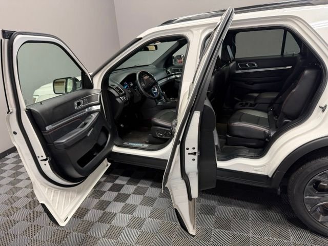 Certified Used 2018 White Platinum Clearcoat Metallic Ford Sport image 12