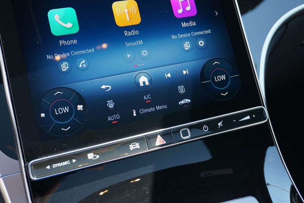 2025 Mercedes-Benz GLC Base - Photo 19
