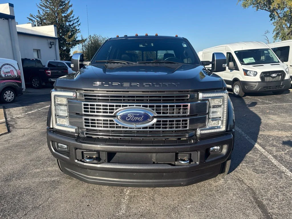 Used 2017 Gray Ford Platinum image 9