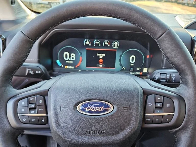 New 2025 Oxford White Ford LARIAT® image 24