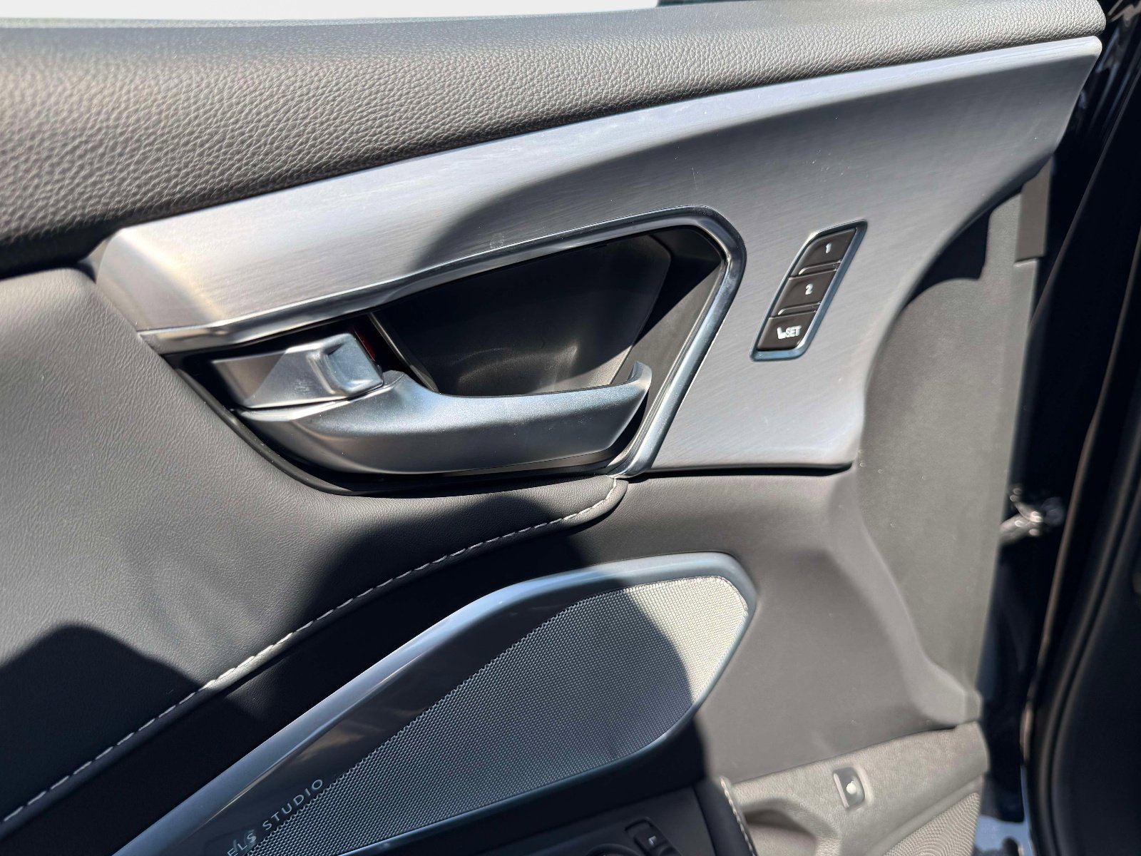 Used 2026  Acura w/Technology Package image 18