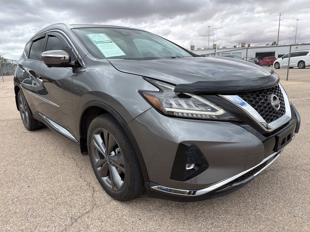 Used 2024 Gray Nissan Platinum image 10
