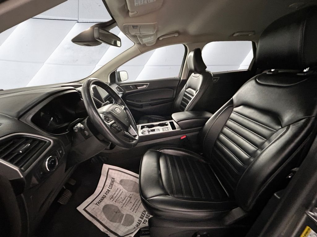 Used 2023 Gray Ford SEL image 7