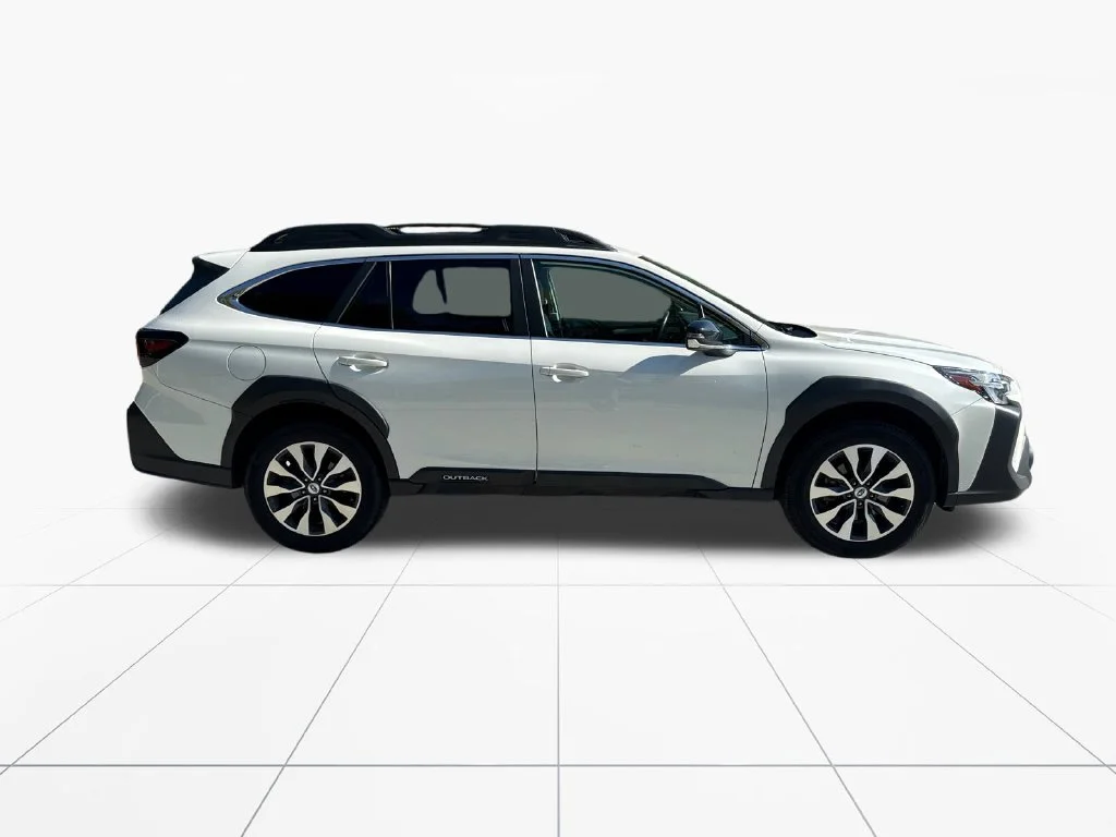 Used 2024 Crystal White Pearl Subaru Limited image 9