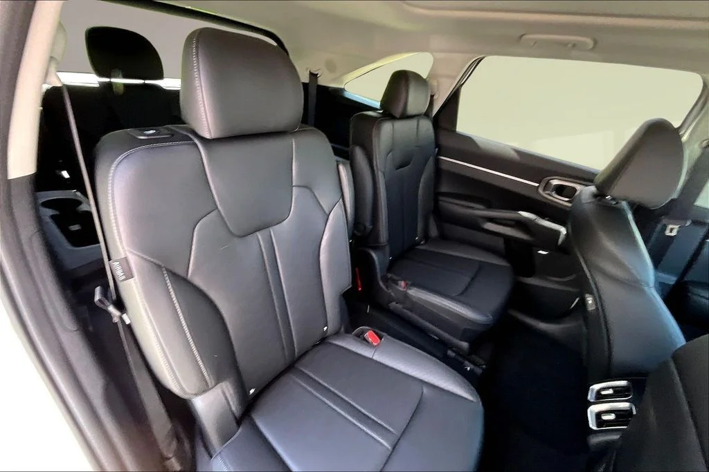 New 2026 Glacial White Pearl Kia X-Line EX AWD image 10