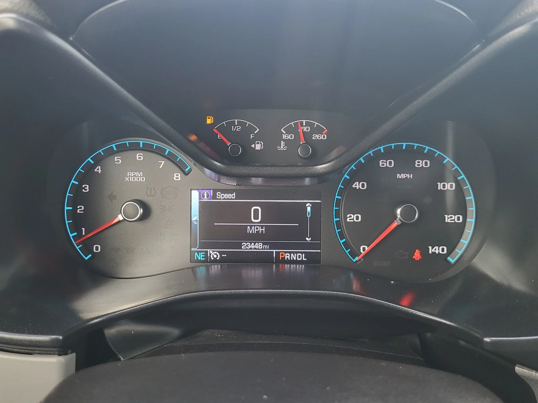 Used 2018 GRAPHITE METALLIC Chevrolet 4WD LT image 12