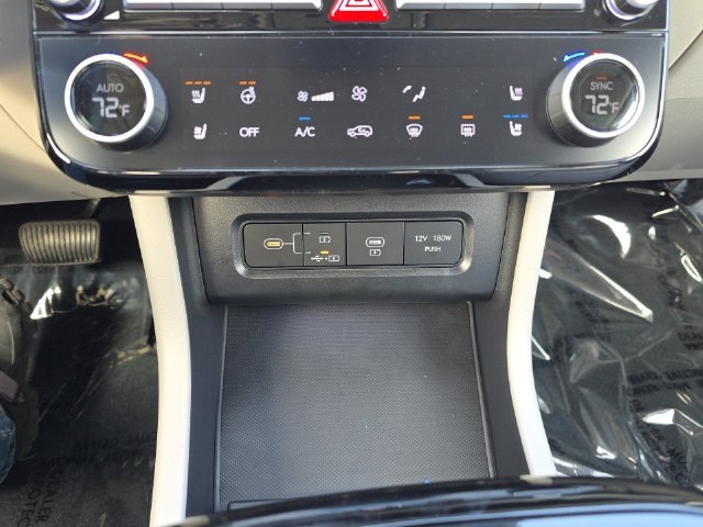 Used 2025 White Hyundai Limited image 18