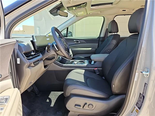 New 2026 Ceramic Silver KIA SX Passenger image 8