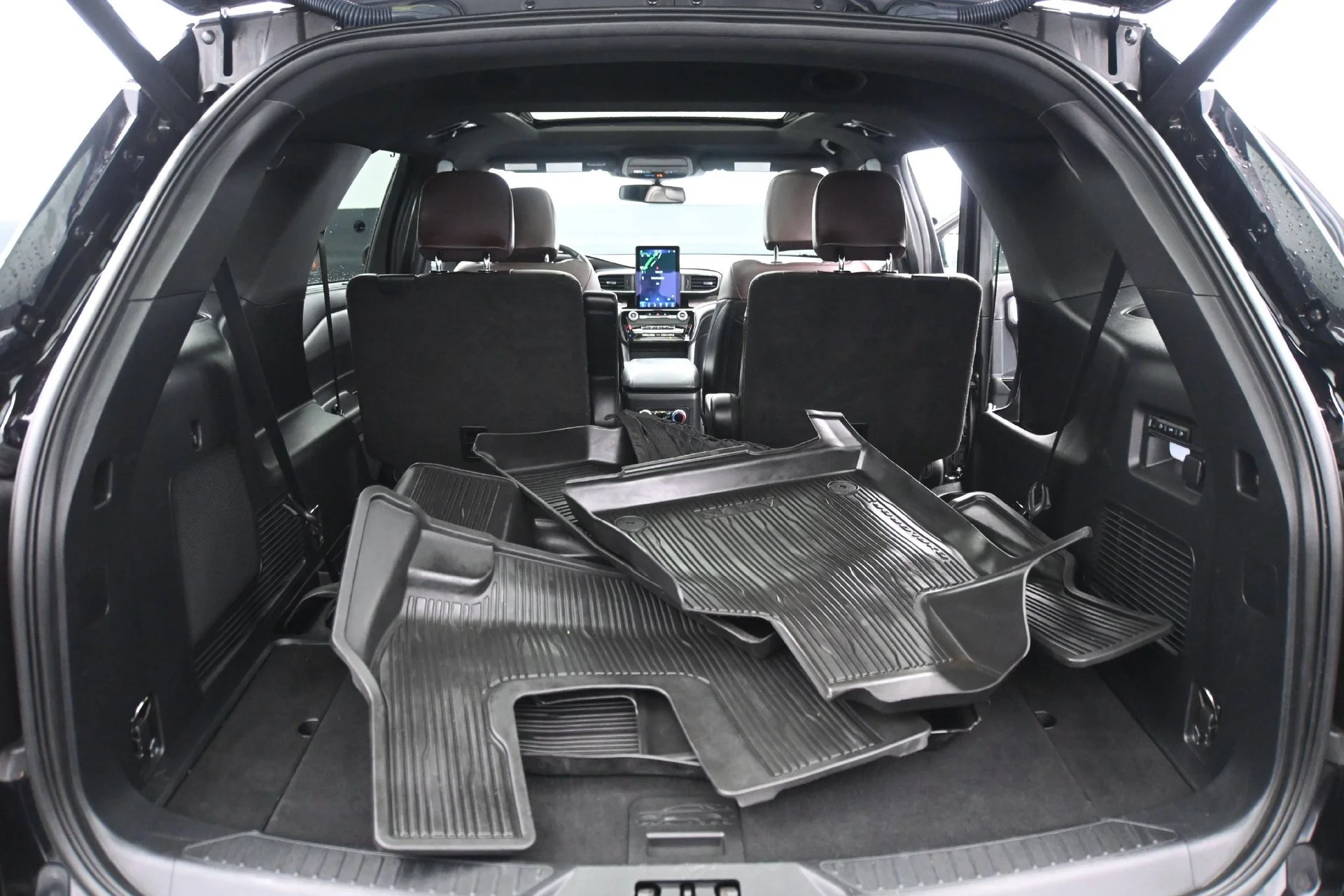 Used 2022 Black Ford Platinum image 14
