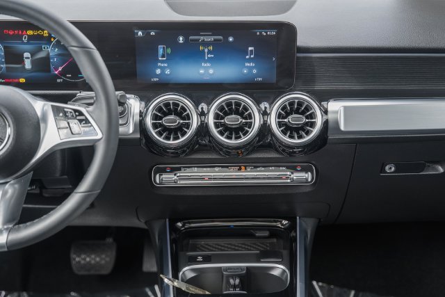 2026 Mercedes-Benz GLB GLB 250 - Photo 24