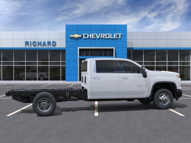 New 2026 Summit White Chevrolet Work Truck image 5