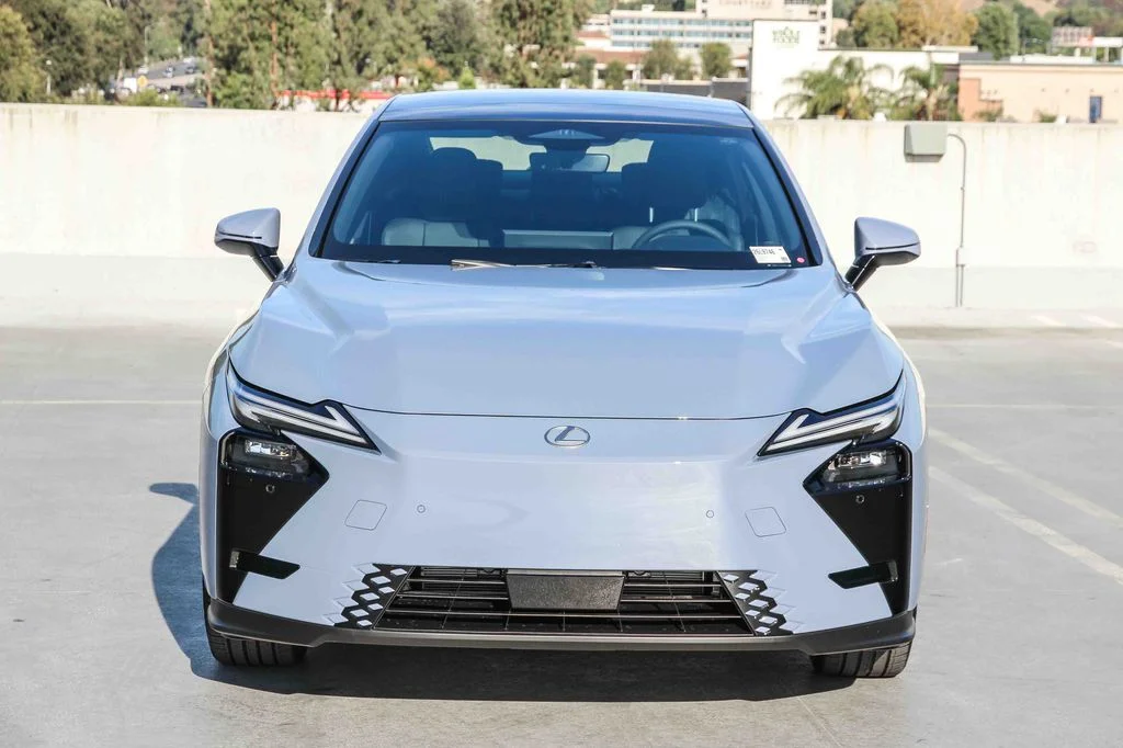 New 2026 Wavelength Lexus ES 350e PREMIUM image 2