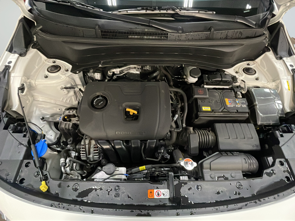 Used 2023 White Kia EX image 39