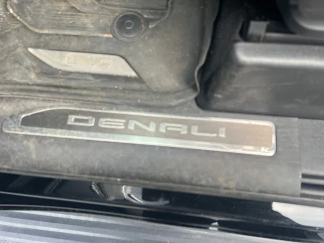 Used 2021 Black GMC Denali image 35