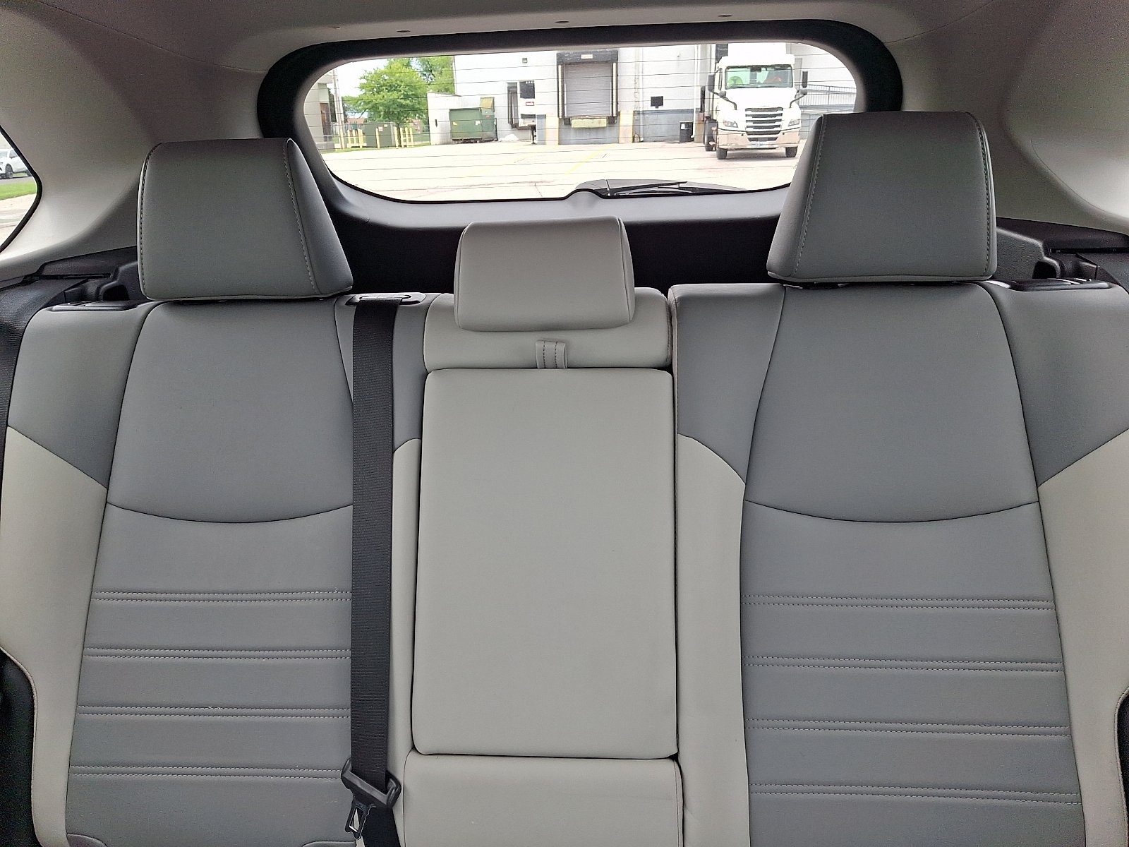 2019 Toyota RAV4 XLE Premium - Photo 20