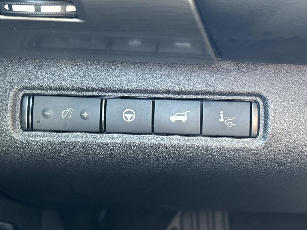 Used 2023 Gray Nissan Platinum image 23