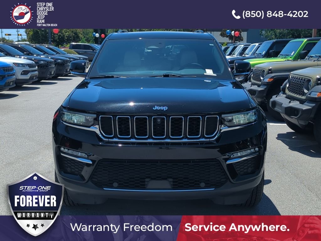 Used 2022 Black Jeep 4xe image 9