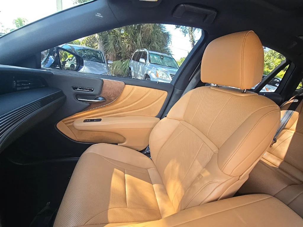 Certified Used 2024 Silver Lexus 500 Base image 25