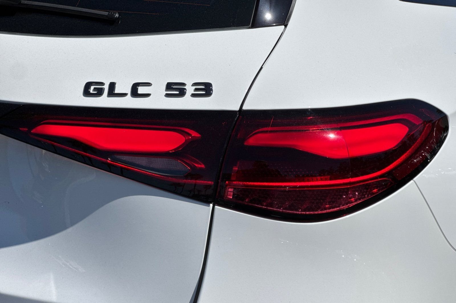 New 2027 Polar White Mercedes-Benz GLC 350e image 13