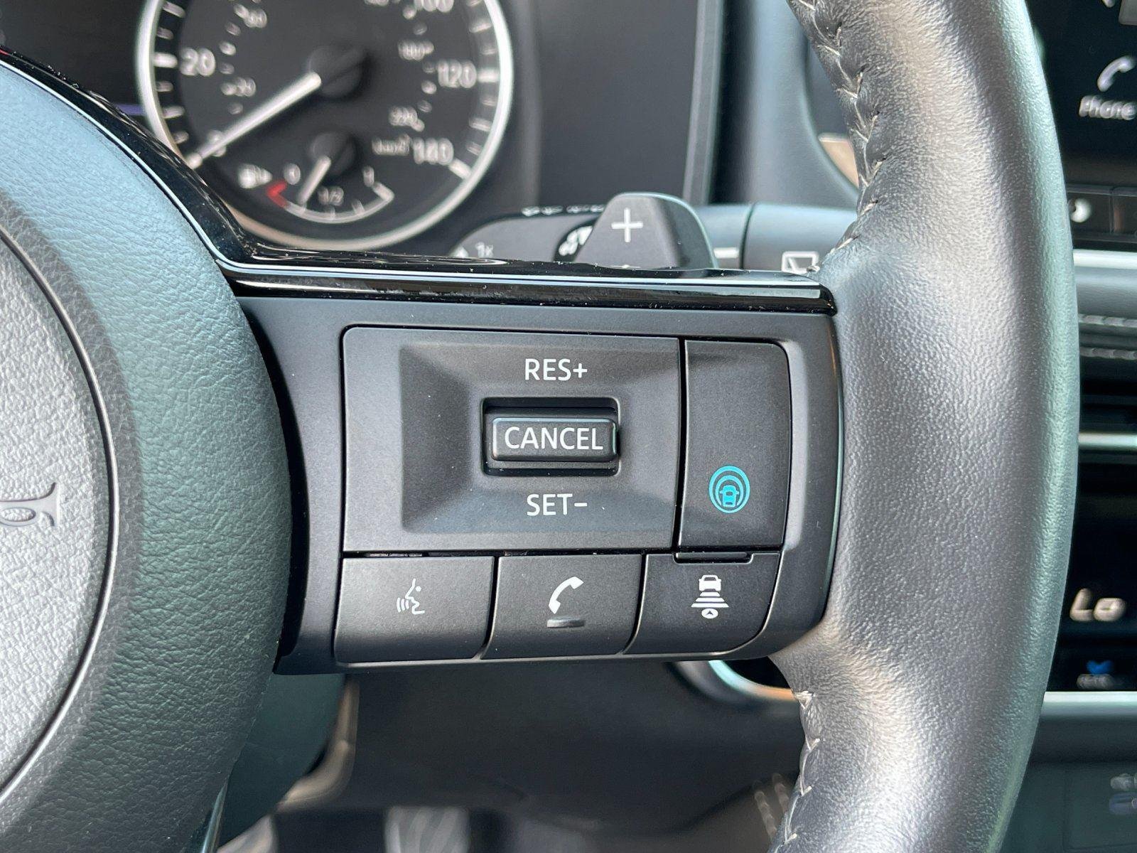 Used 2021 Super Black Nissan SL image 20