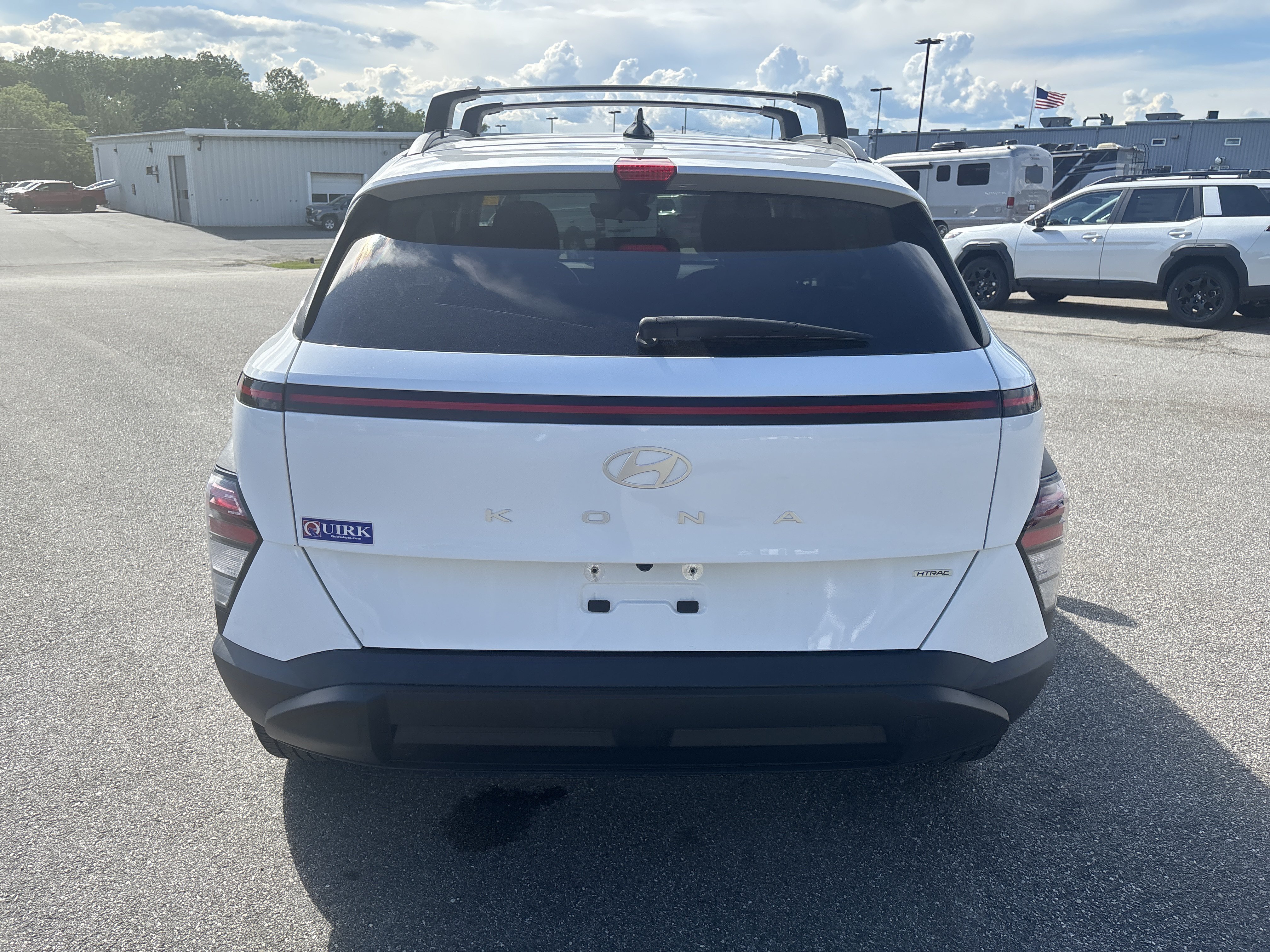 Used 2024 Atlas White Hyundai SEL image 4