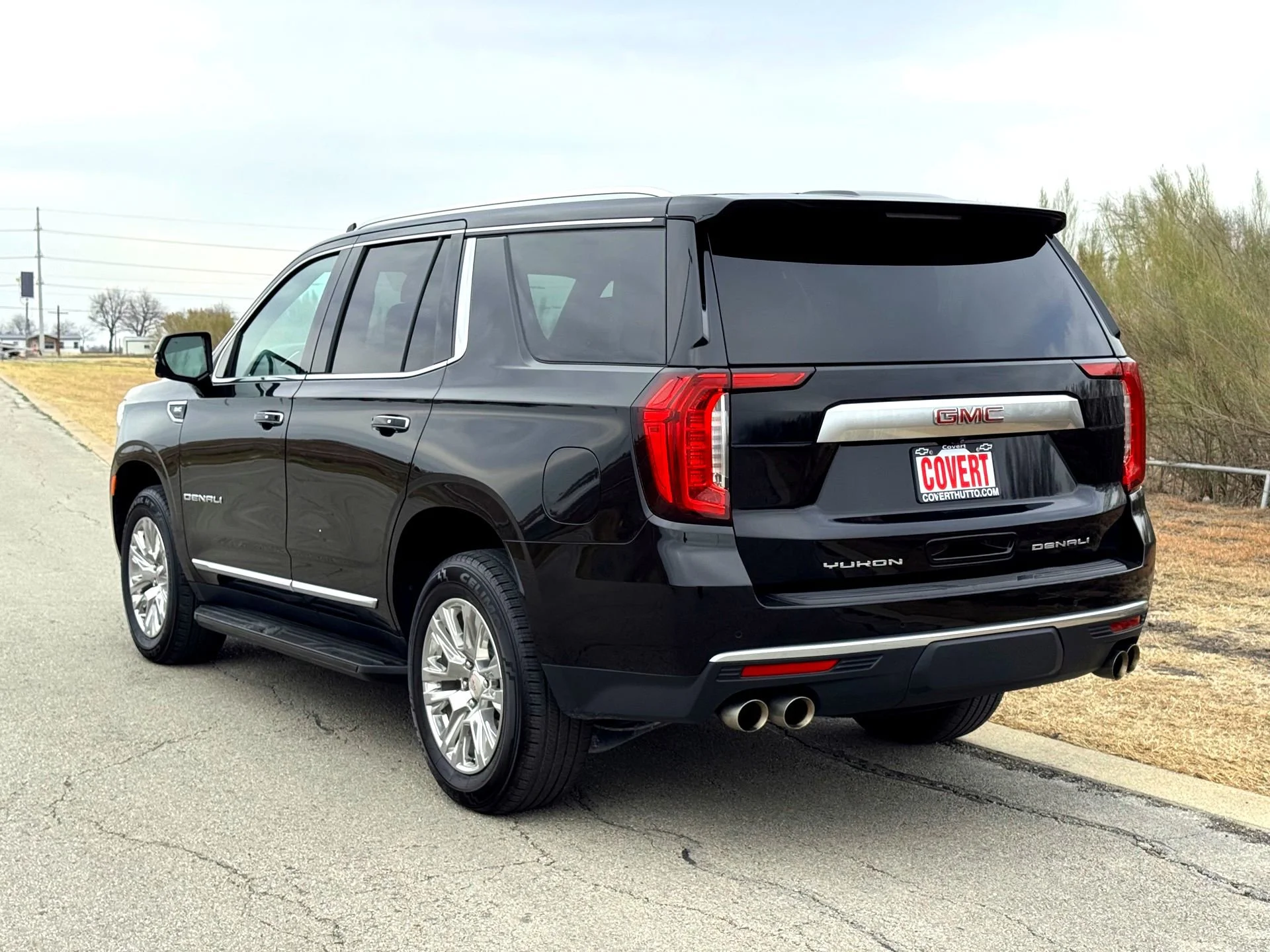 Used 2024 Onyx Black GMC Denali image 10