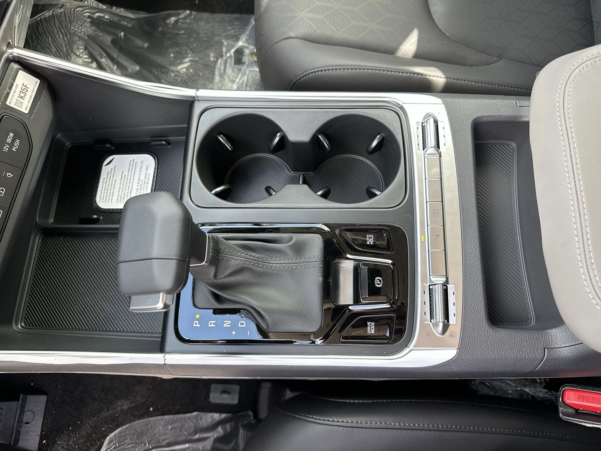 New 2026 Ceramic Silver Kia SX image 22