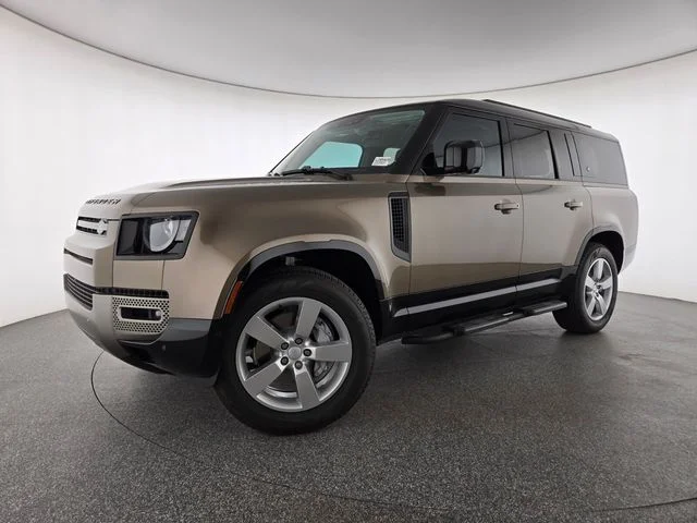2024 Land Rover Defender 130 X-Dynamic SE P400's photo