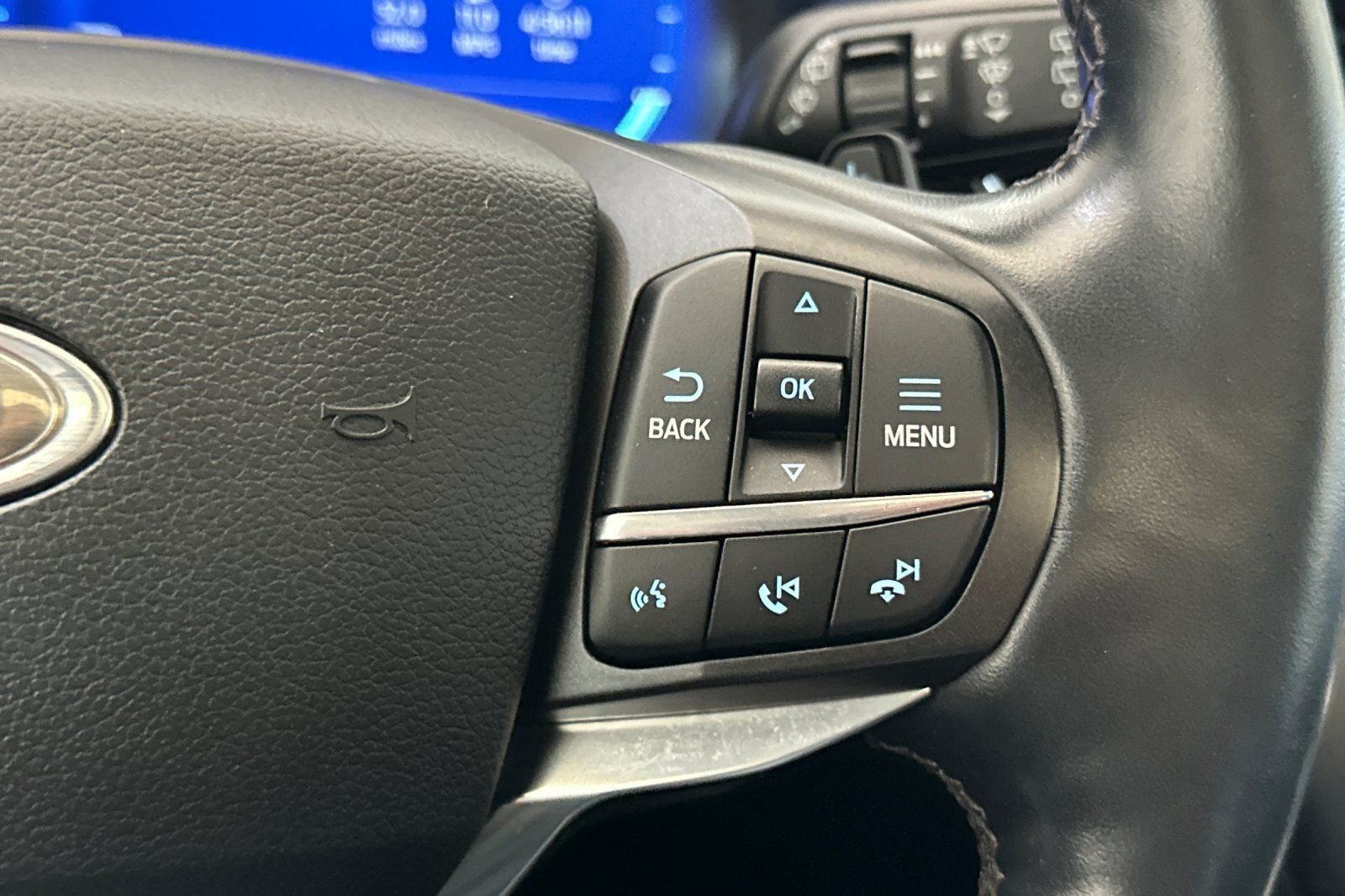 Used 2020 Gray Ford Platinum image 28