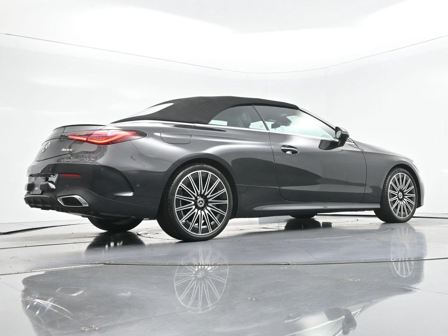 Used 2026 Graphite Gray Metallic Mercedes-Benz CLE 300 image 44