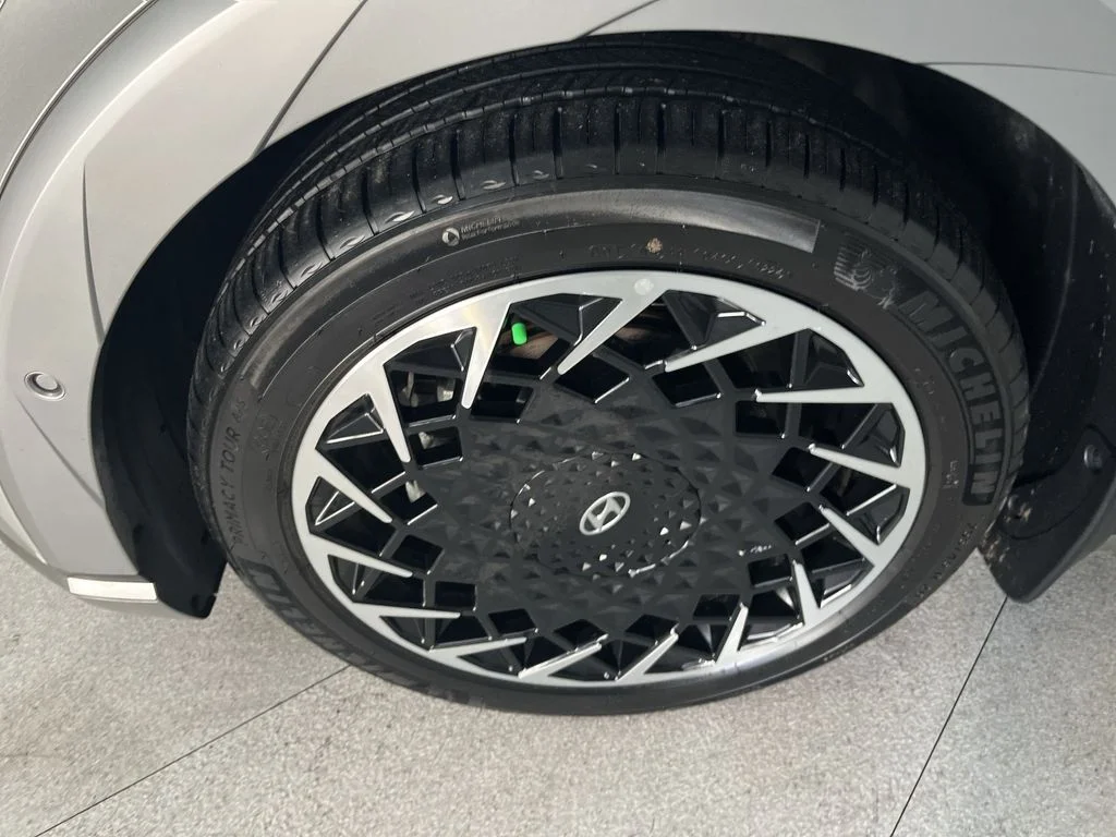 Used 2024 Gold Hyundai Limited image 14